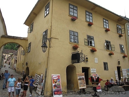 Casa onde nasceu Vlad Tepes, em Sighișoara. Hoje uma atração turística.